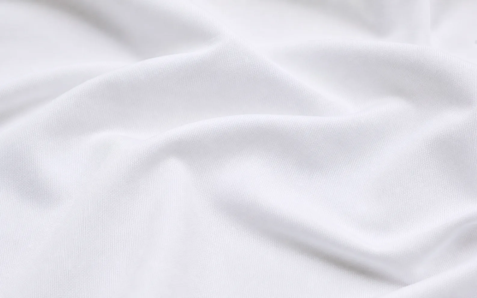 Detalle de microfibra Kabu blanca, lisa y absorbente